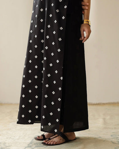 BLACK CLOVER | 3-PC Stitched Embroidered Outfit