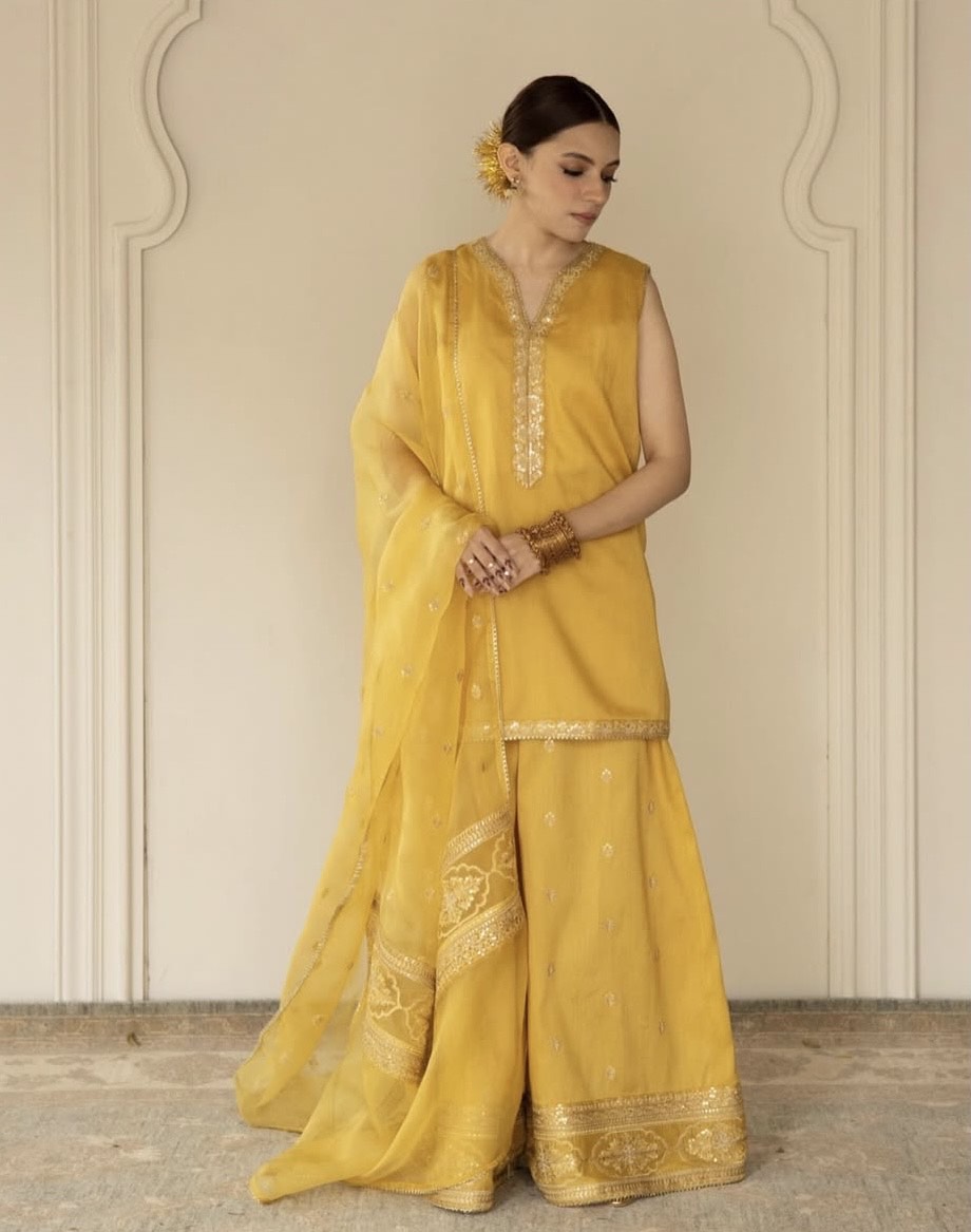 Golden Veil | 3-Piece Stitched Eid Arrival